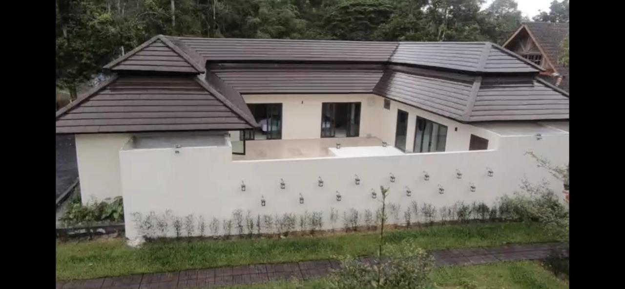 Charis Pool Villa 2 - 3 Bedroom With Private Pool Bentong Exteriör bild